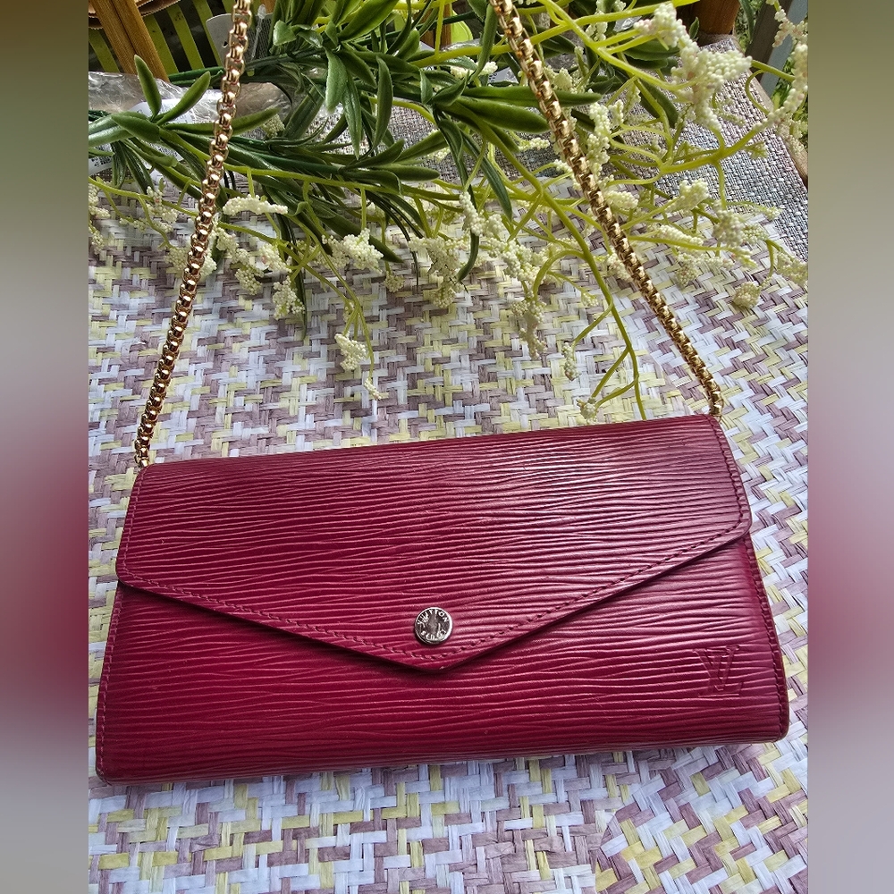 Authentic Louis Vuitton Red Epi Sarah Wallet